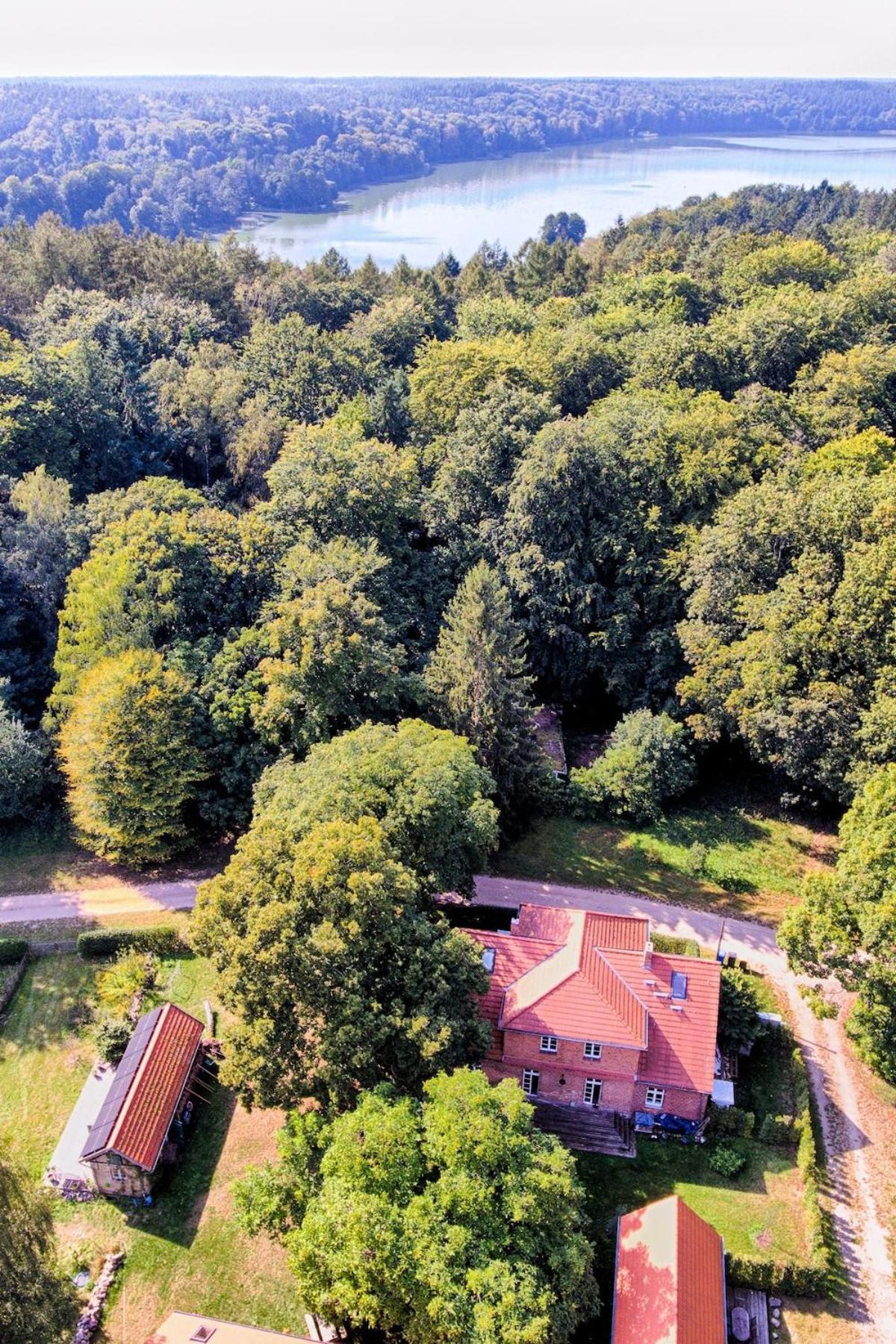 Wald- Und Seeidyll Im Historischen Forsthaus นอยรุพพิน ภายนอก รูปภาพ